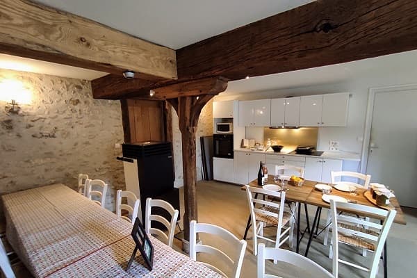 La salle de pause de Family Ecolodge Puisaye, une pause café au cours d'un séminaire d'ONG écoreponsable